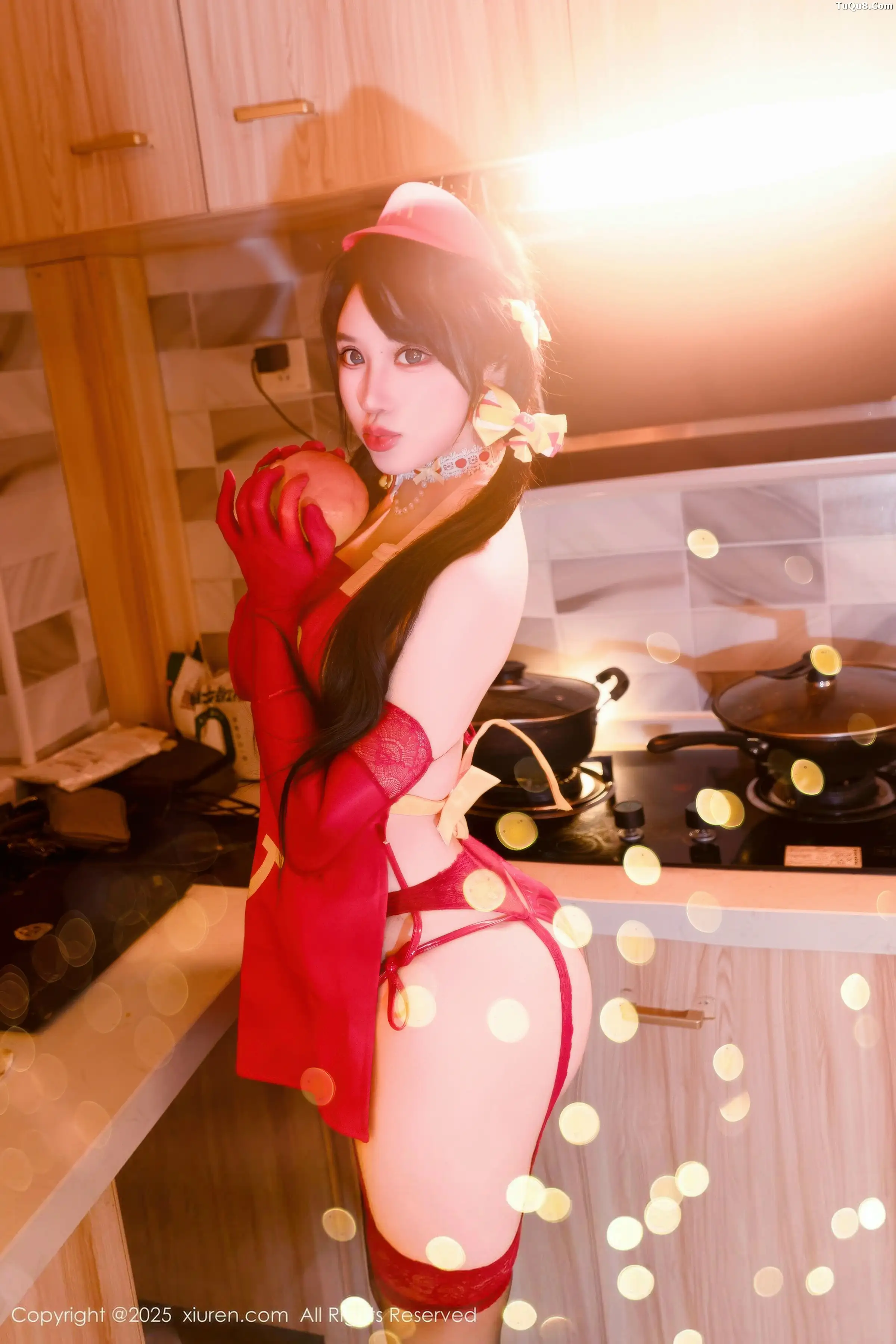 [XiuRen] 20251225 N11154 Xixi loves eating strawberries#[78P]-1