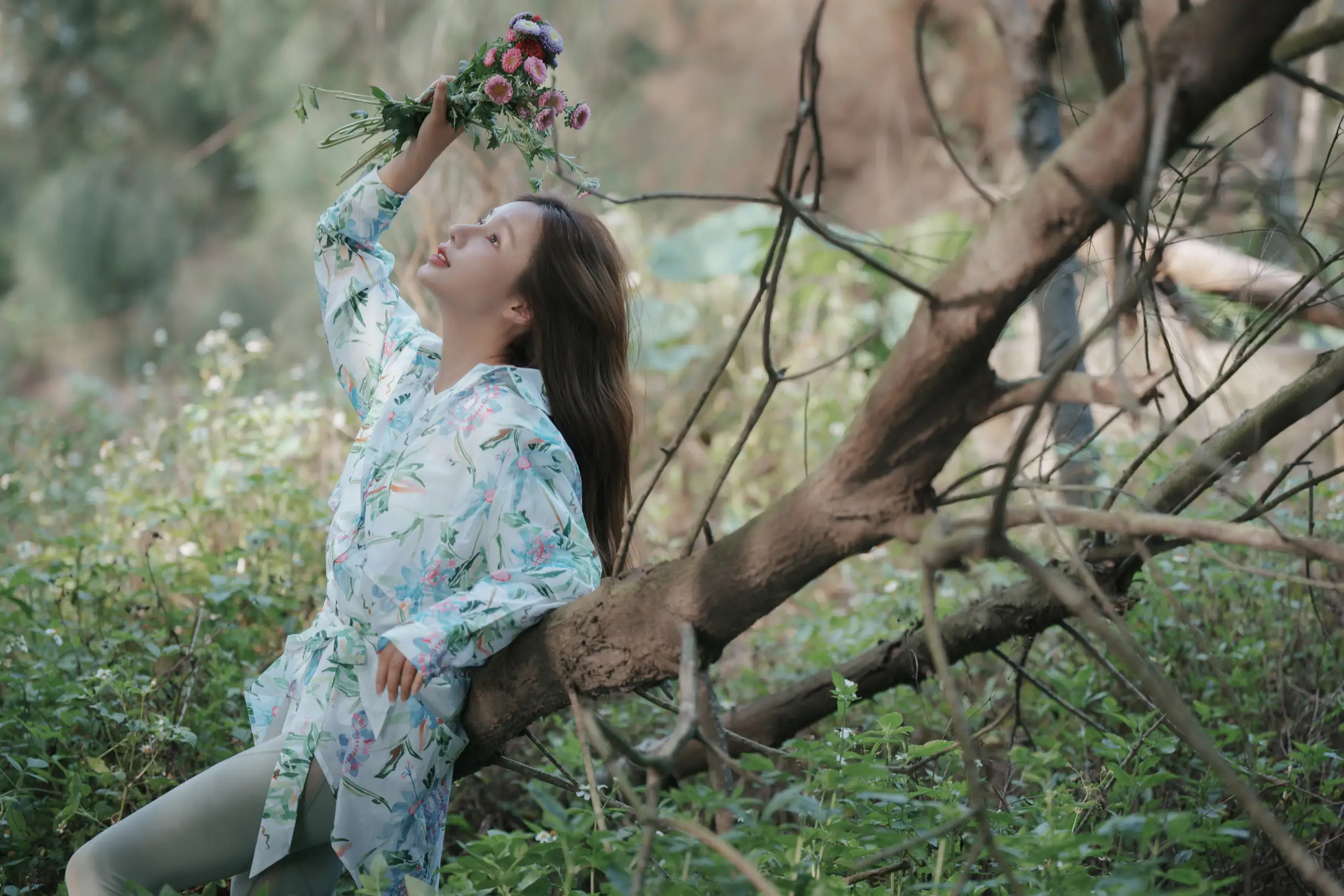 [YITUYU] 2022.08.11 Vol.1678 – Oxygen Girl’s Midsummer Forest Classmate#[53P]-2