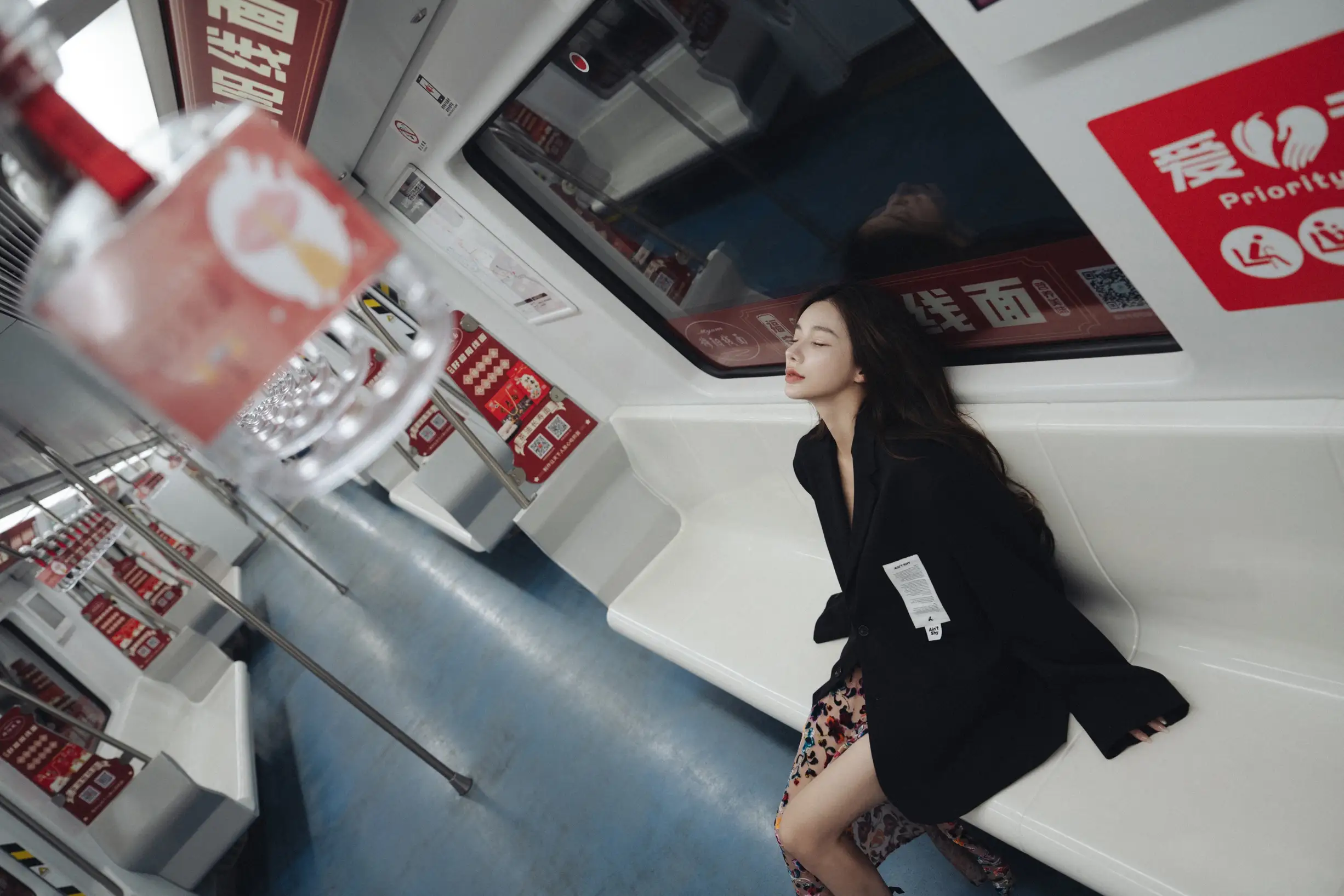 [YITUYU] 2022.08.05 VOL.1630 -Lonely Metro Classmate#[41P]-4